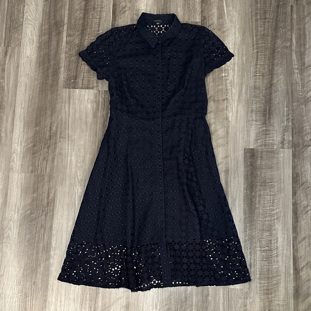 Ann Taylor Short Sleeve Collar Full Front Button Lace Dress - 6